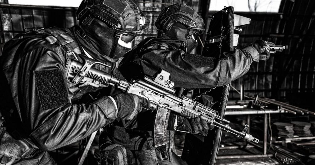 El mejor equipamiento básico militar y policial